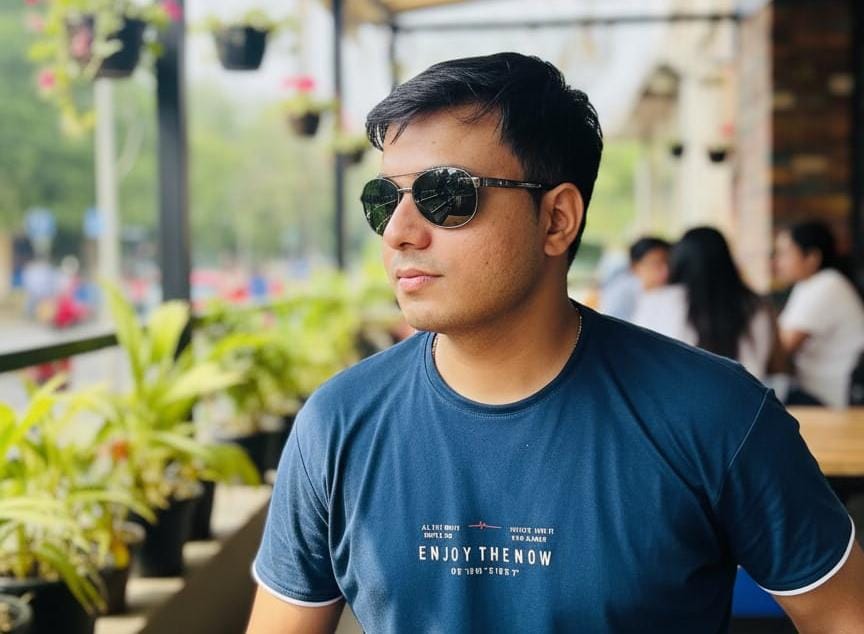 Vivek Kumar Yadav, Co-Founder and Director